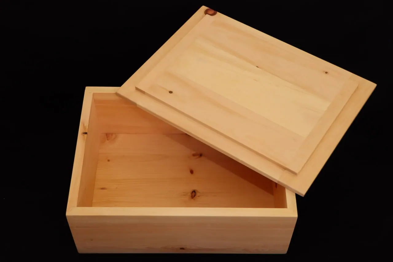 Brotkasten aus Holz von Selbergmochts – Ansicht 2