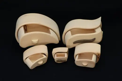 Kleine Holzkästchen mit Schubladen von Selbergmochts